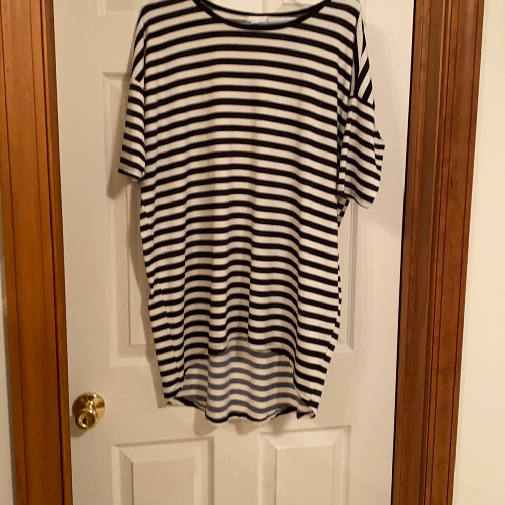 Medium stripe top